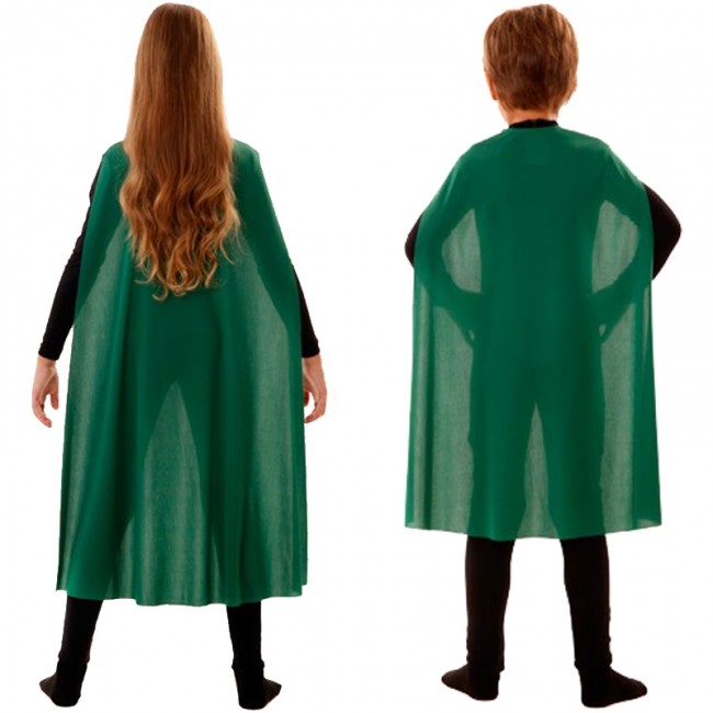 Un disfraz de superhéroe verde y negro con una capa verde.